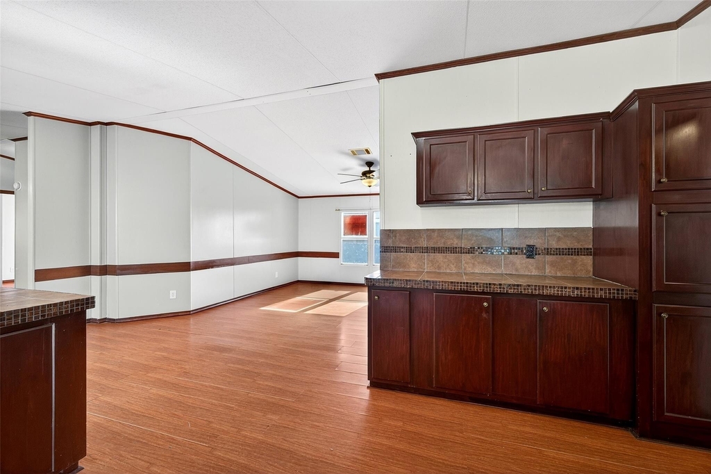 315 Glenwood Street - Photo 9