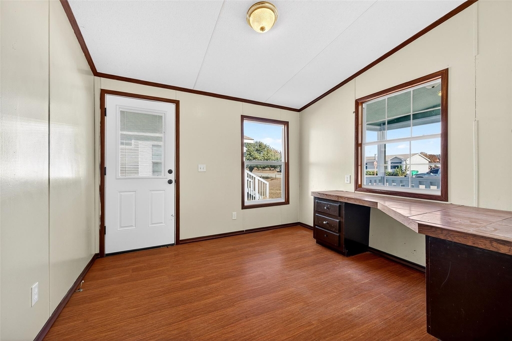 315 Glenwood Street - Photo 16