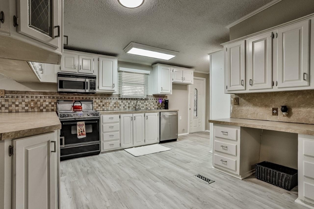 3809 Lands End Court - Photo 1