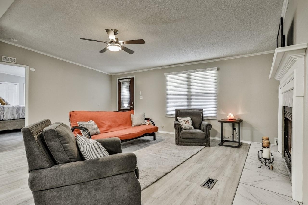 3809 Lands End Court - Photo 0