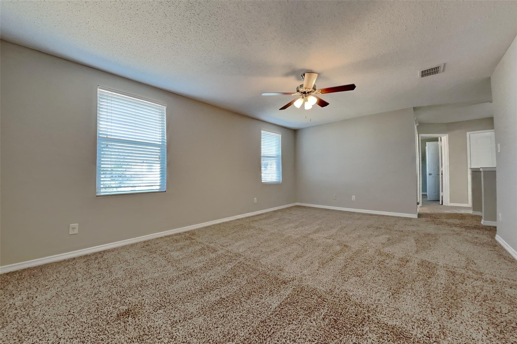 627 Almandora Drive - Photo 17
