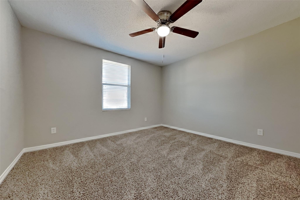627 Almandora Drive - Photo 14