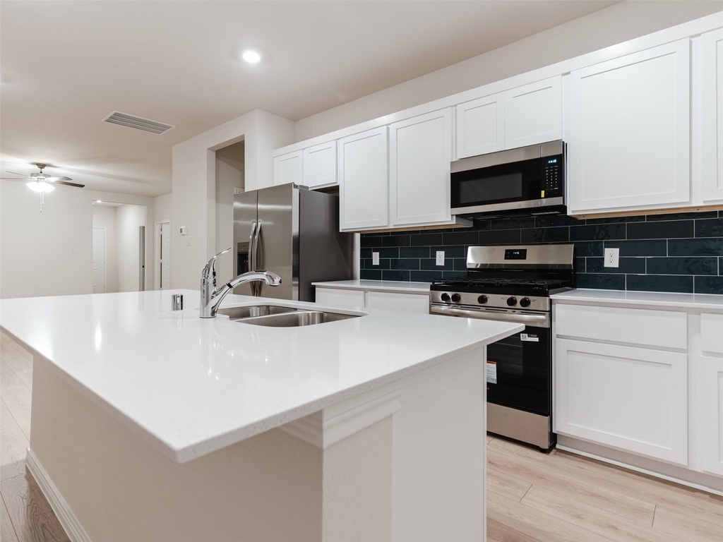 2536 Fairweather Drive - Photo 8