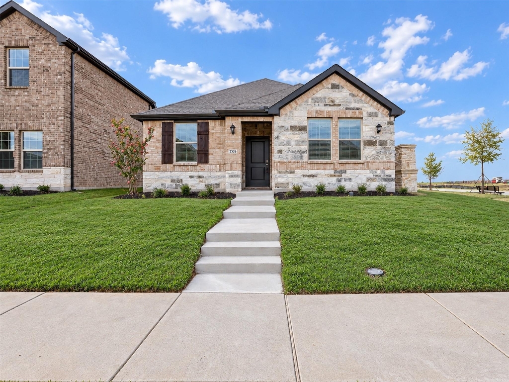 2536 Fairweather Drive - Photo 1