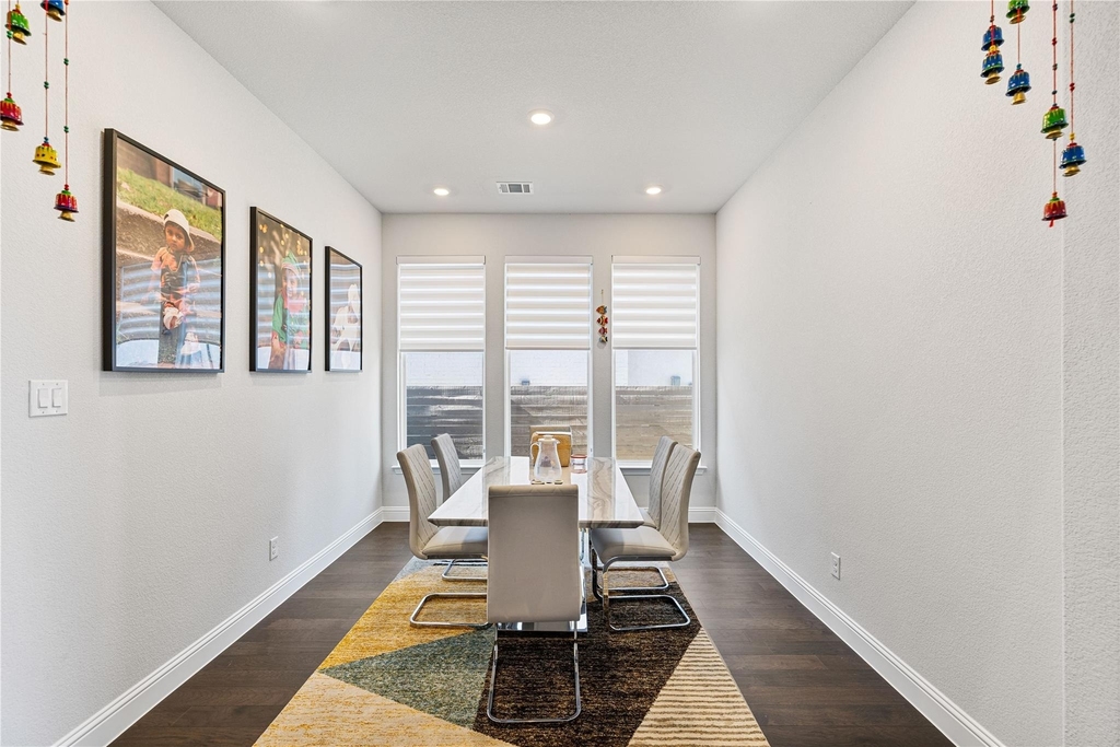 1447 20th Street - Photo 9