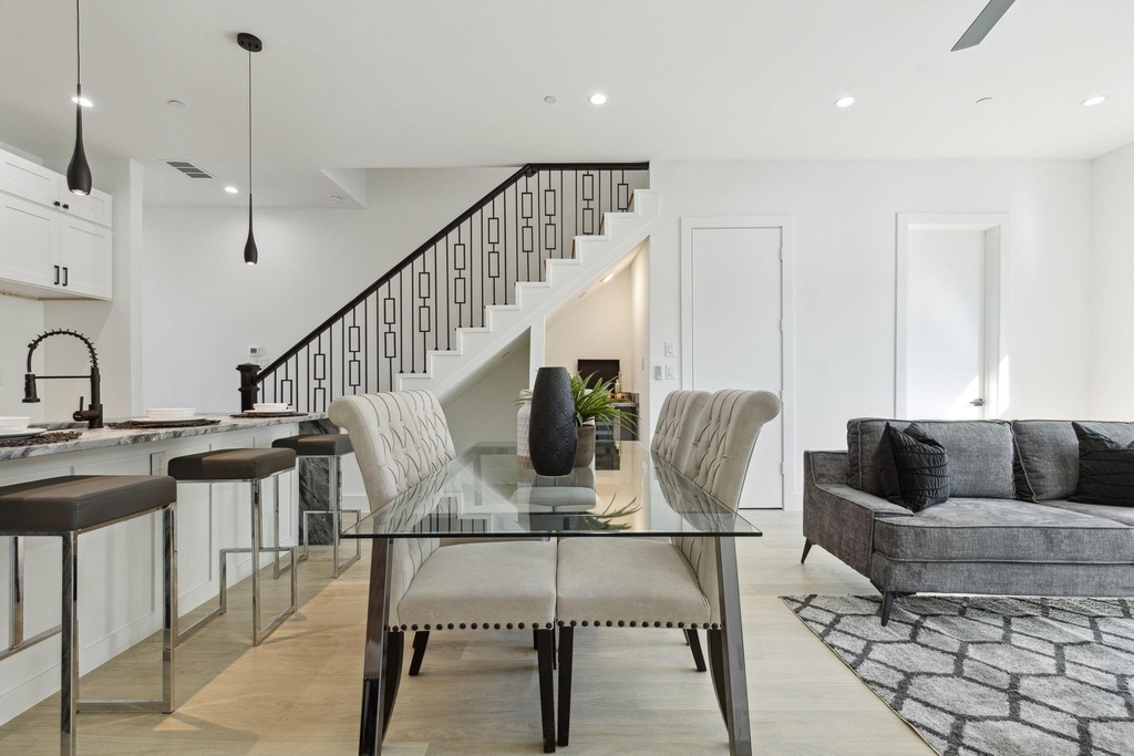 426 Melba Street - Photo 3