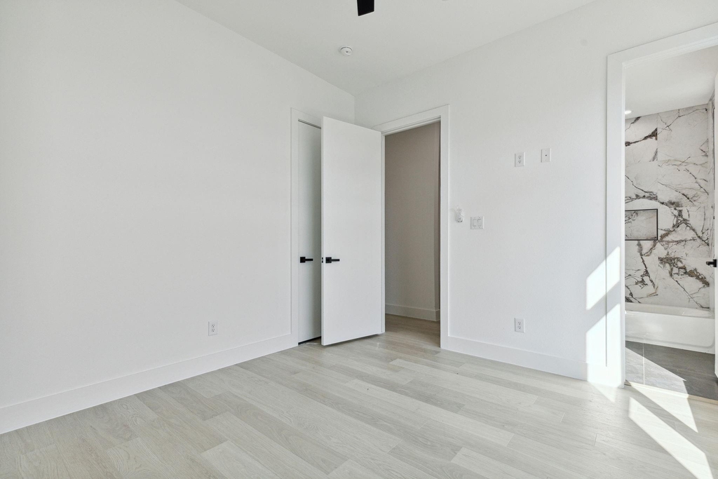 426 Melba Street - Photo 11