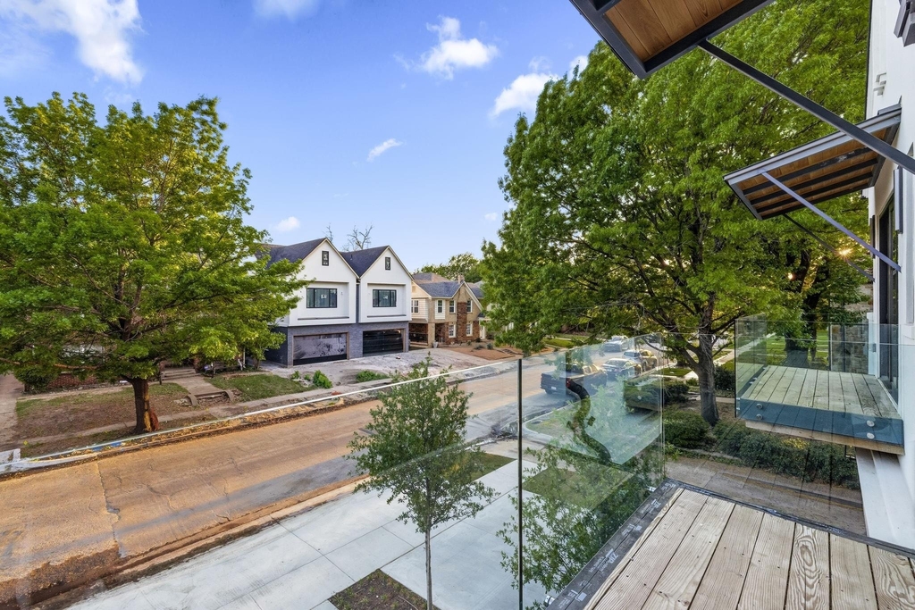 4029 Herschel Avenue - Photo 20