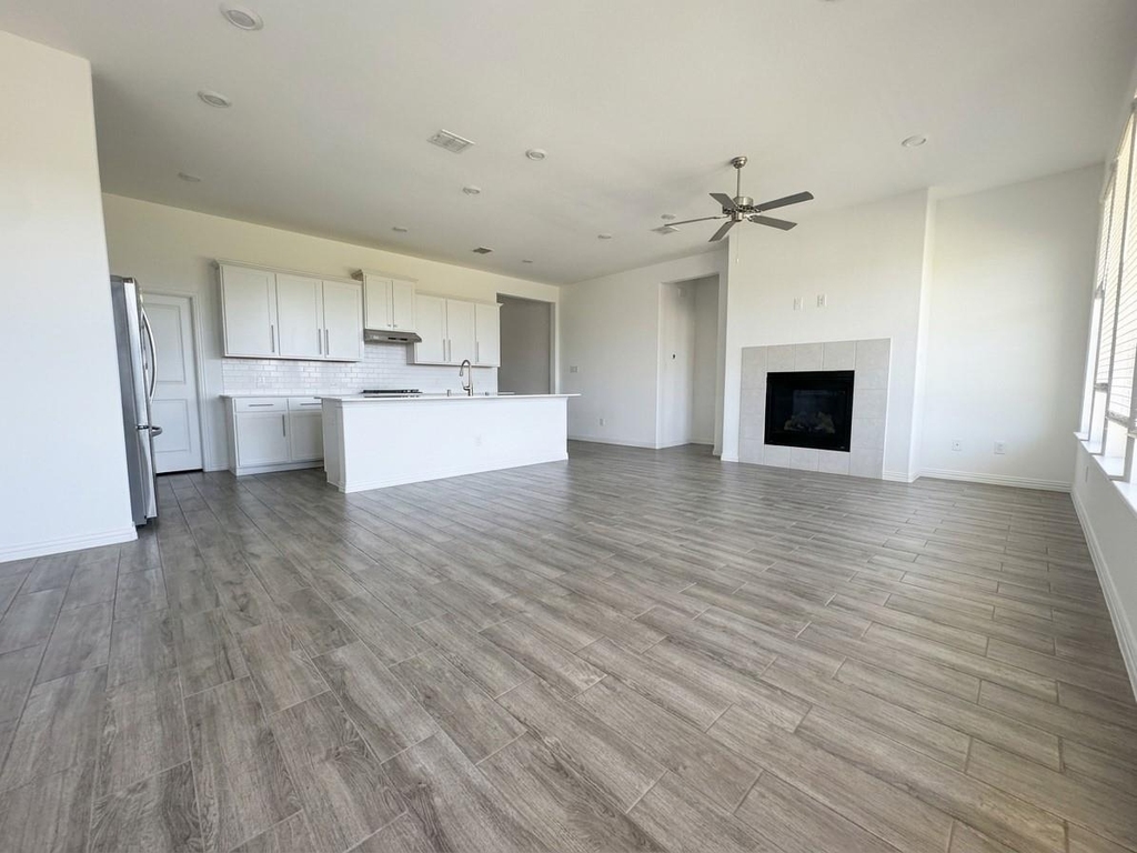 1148 Canuela Way - Photo 5