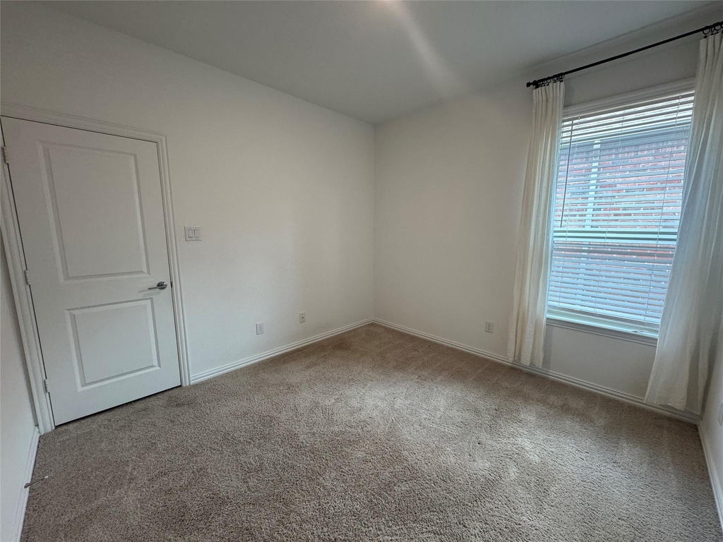 1148 Canuela Way - Photo 19