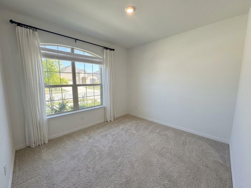 1148 Canuela Way - Photo 18