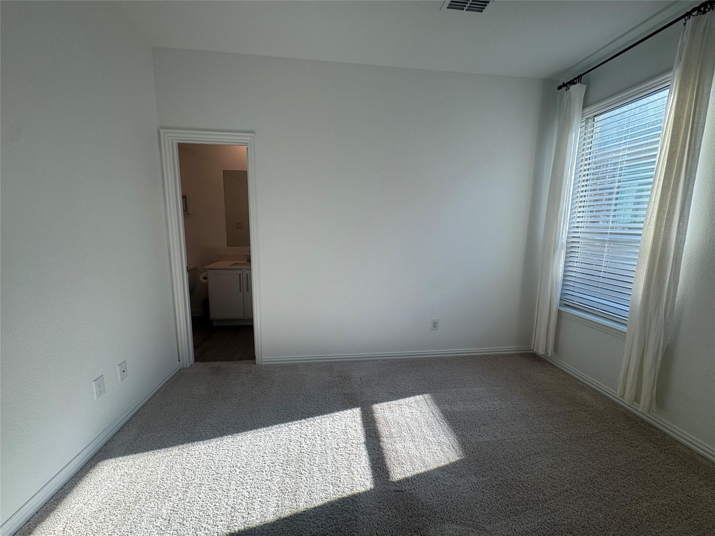 1148 Canuela Way - Photo 20