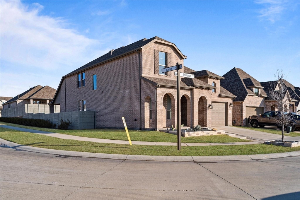 1332 Thompson Road - Photo 4