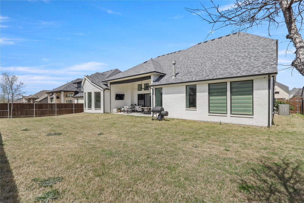 2217 Zaide Way - Photo 30