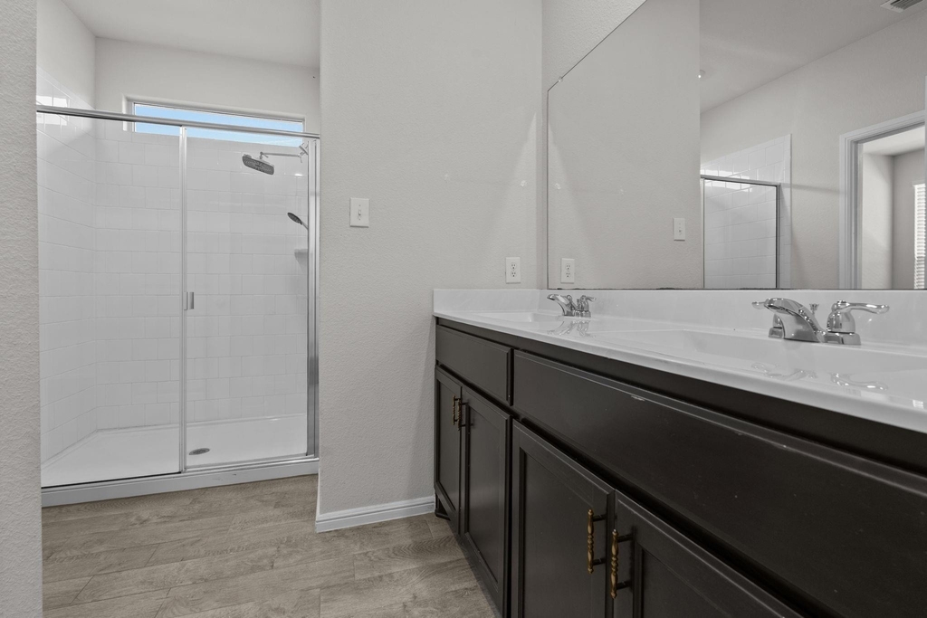308 Youngblood Lane - Photo 15