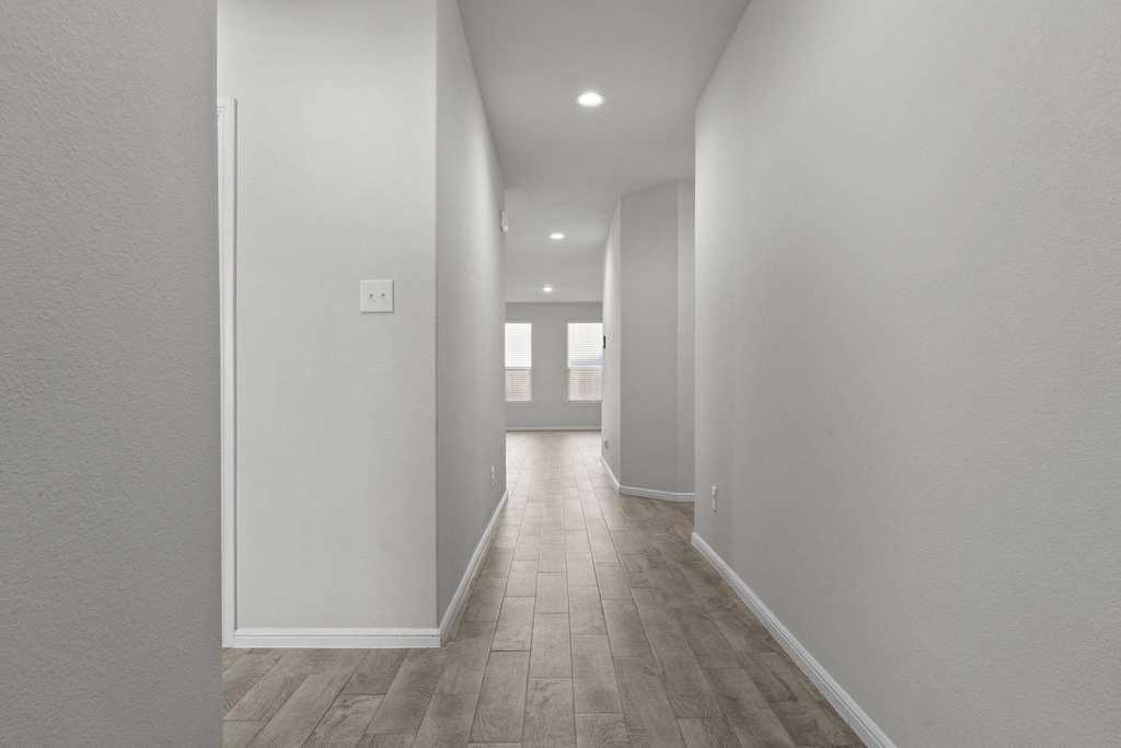 308 Youngblood Lane - Photo 2