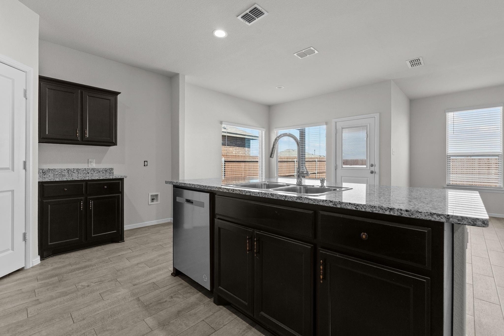 308 Youngblood Lane - Photo 10