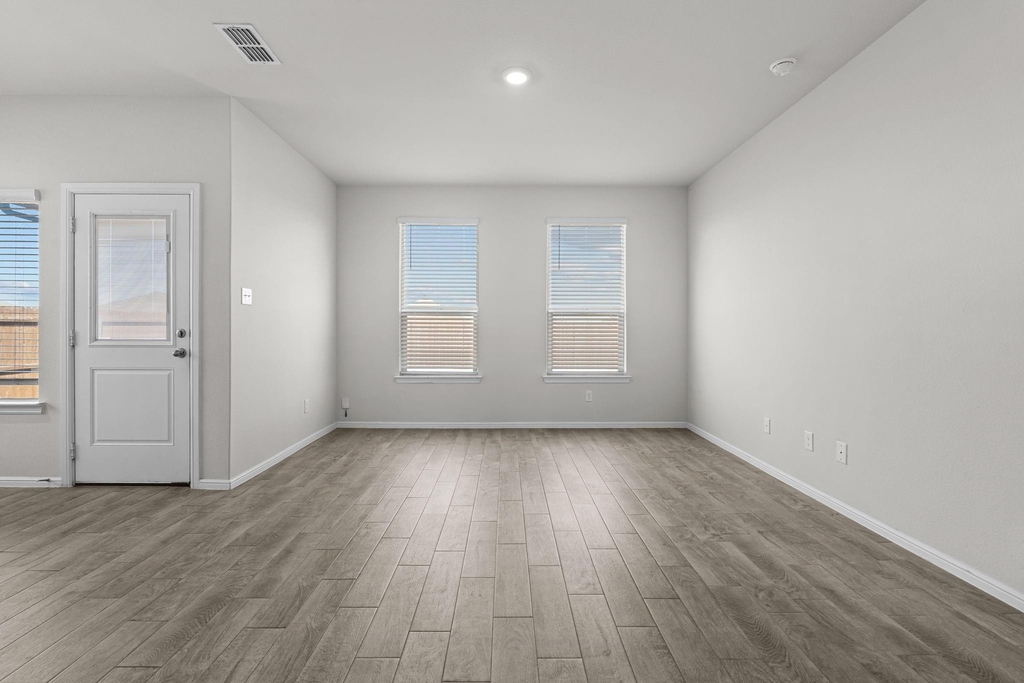 308 Youngblood Lane - Photo 4