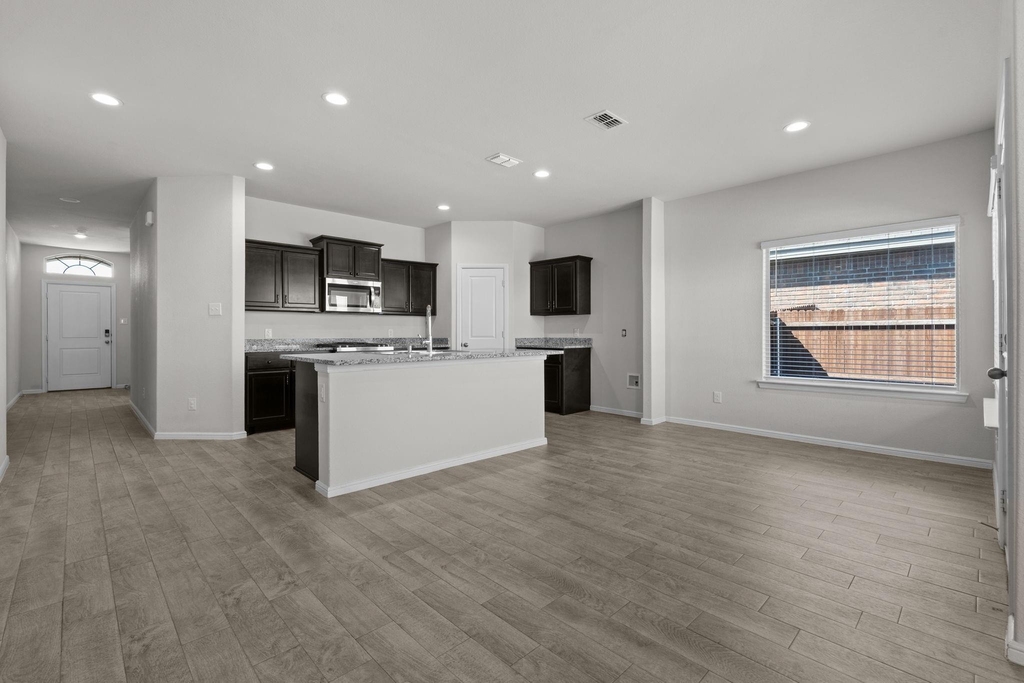 308 Youngblood Lane - Photo 6