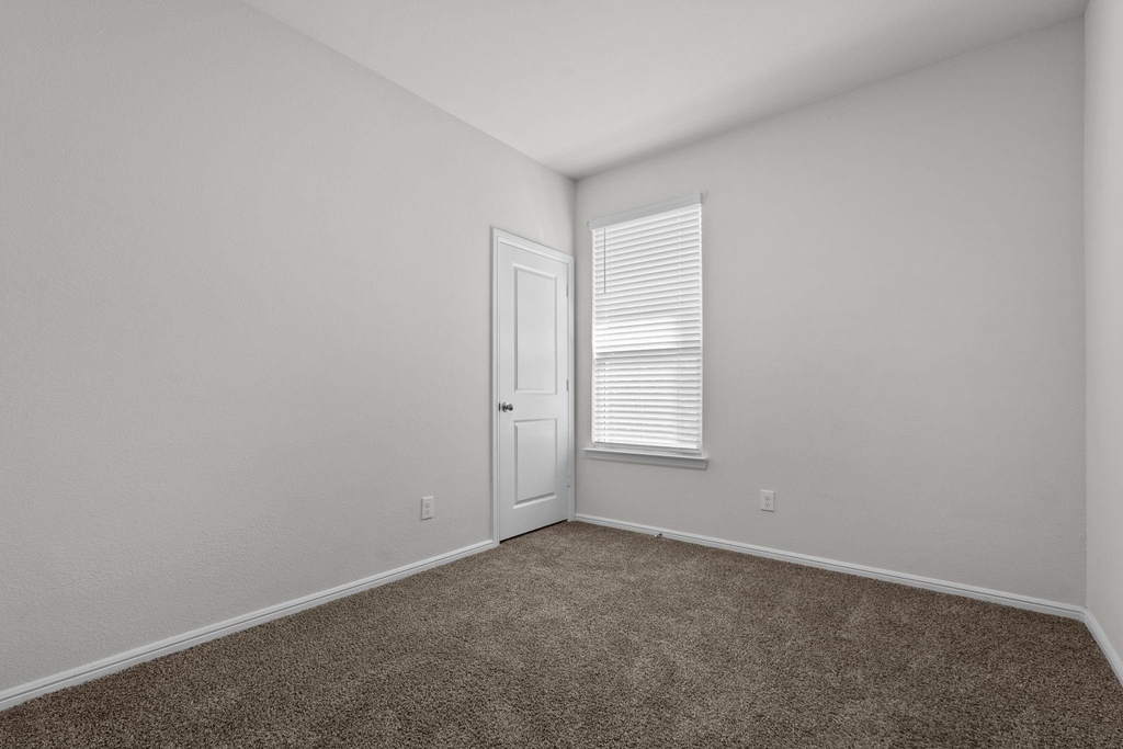 308 Youngblood Lane - Photo 22