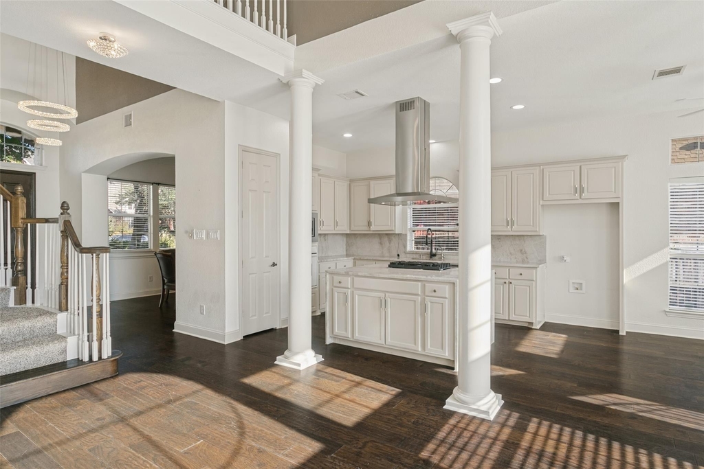 9028 Bottlebrush Lane - Photo 6
