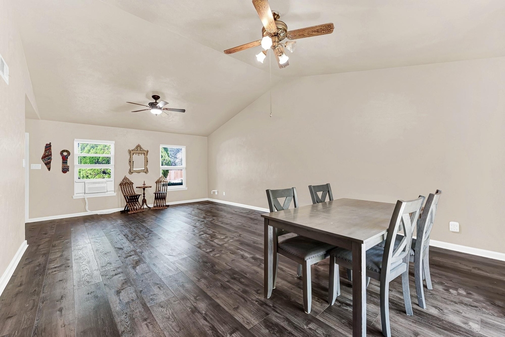 108 Kingsbridge Drive - Photo 12