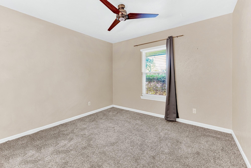 108 Kingsbridge Drive - Photo 21