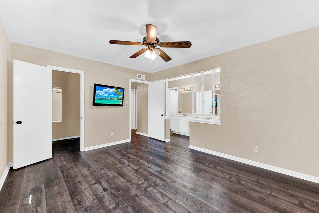 108 Kingsbridge Drive - Photo 2