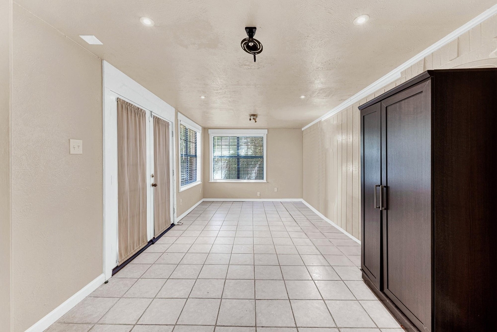 108 Kingsbridge Drive - Photo 24