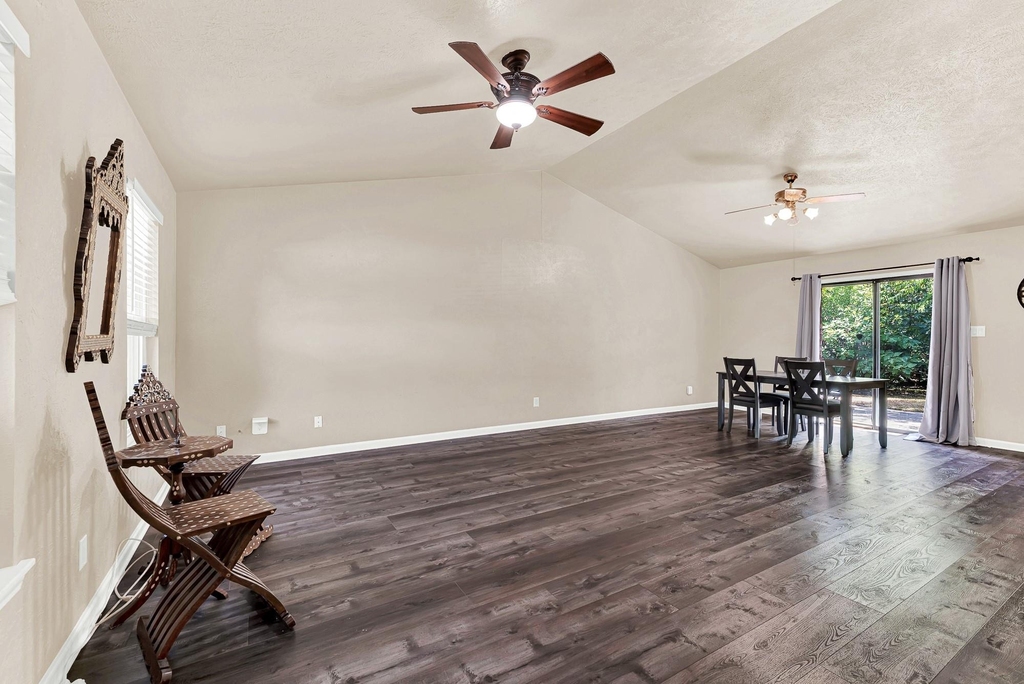 108 Kingsbridge Drive - Photo 7