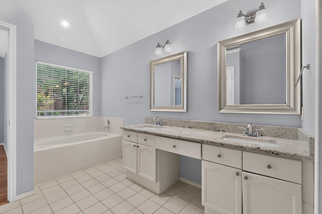 2702 Garden Springs Drive - Photo 25