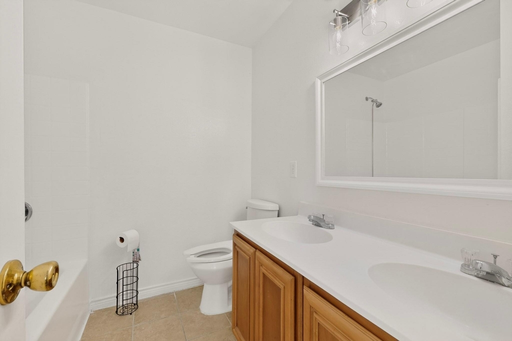 1512 Rowan Avenue - Photo 21