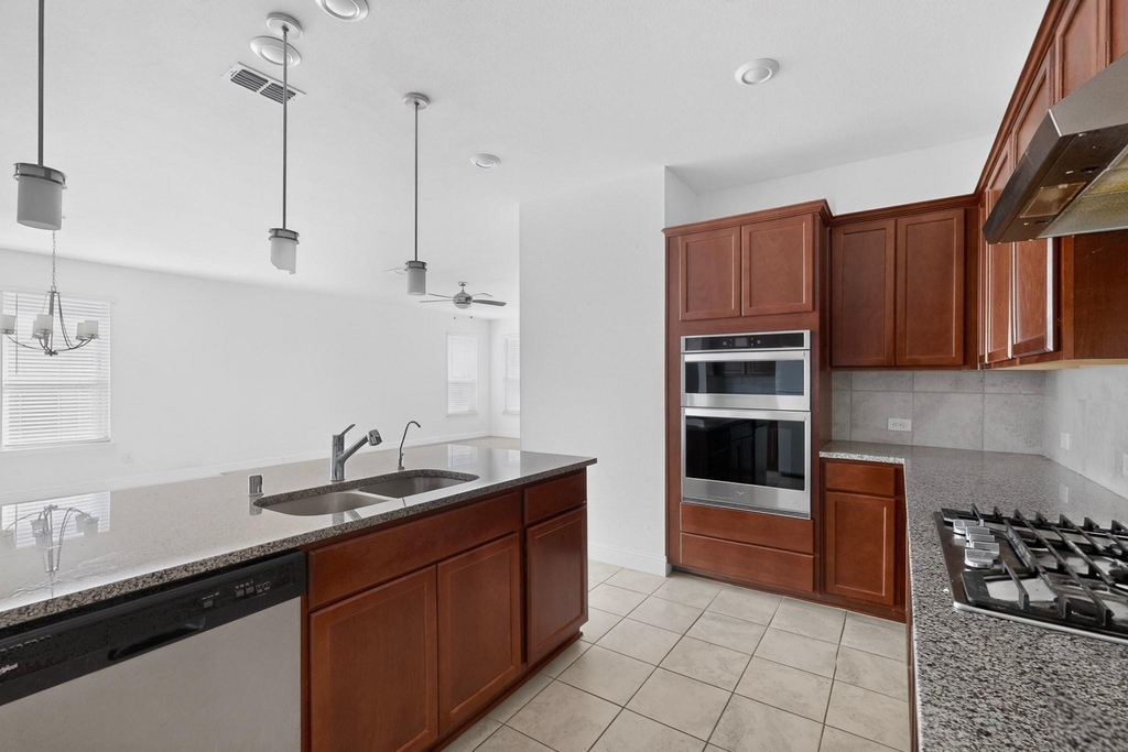 600 Bronze Forest Drive - Photo 9