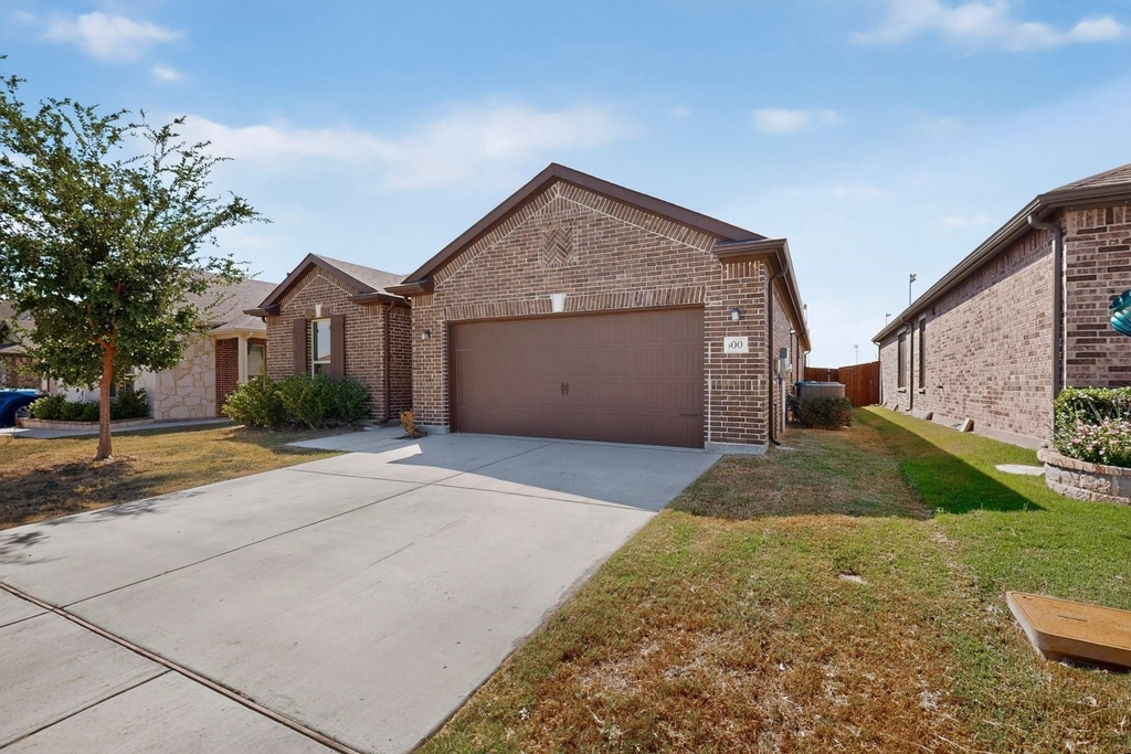 600 Bronze Forest Drive - Photo 1