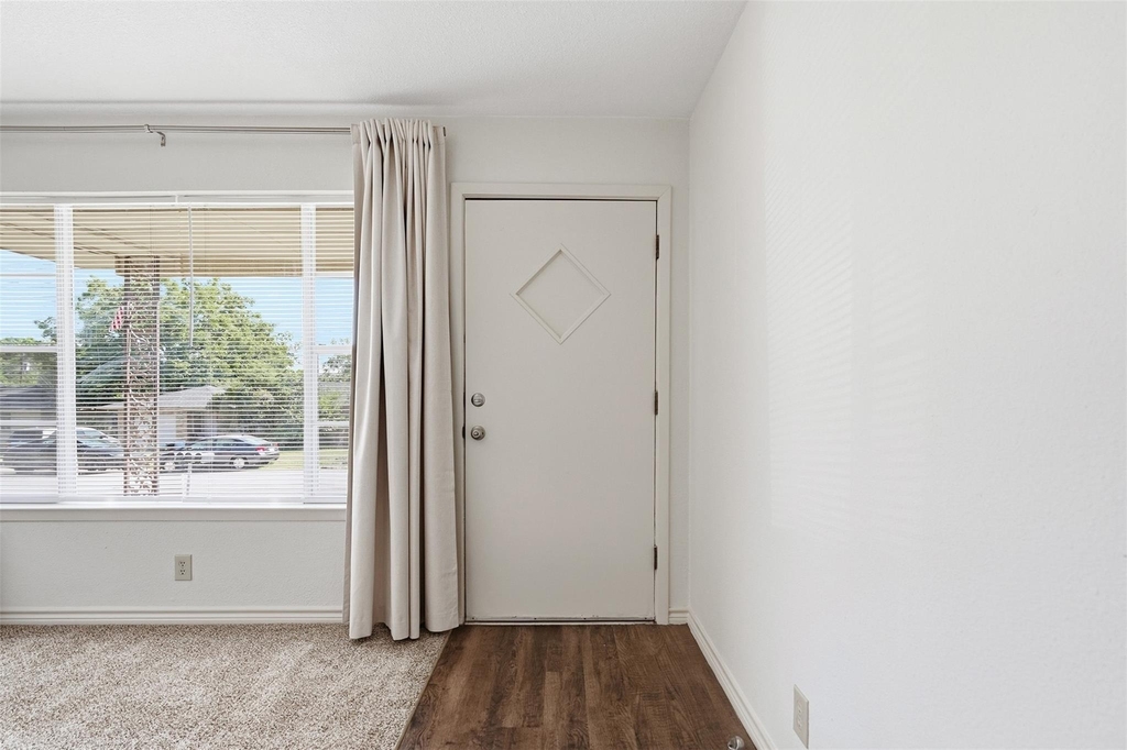 106 Pine Street - Photo 1