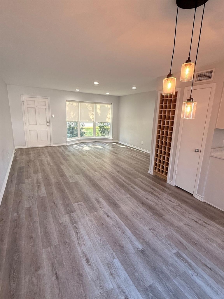 3913 Inwood Road - Photo 7
