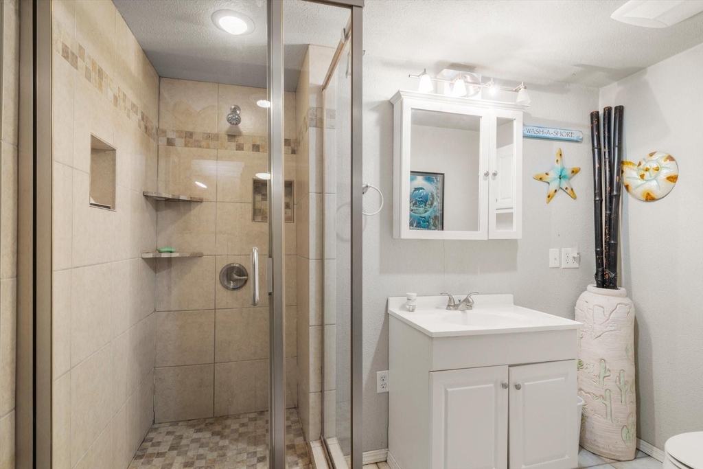 182 Bay Drive - Photo 8
