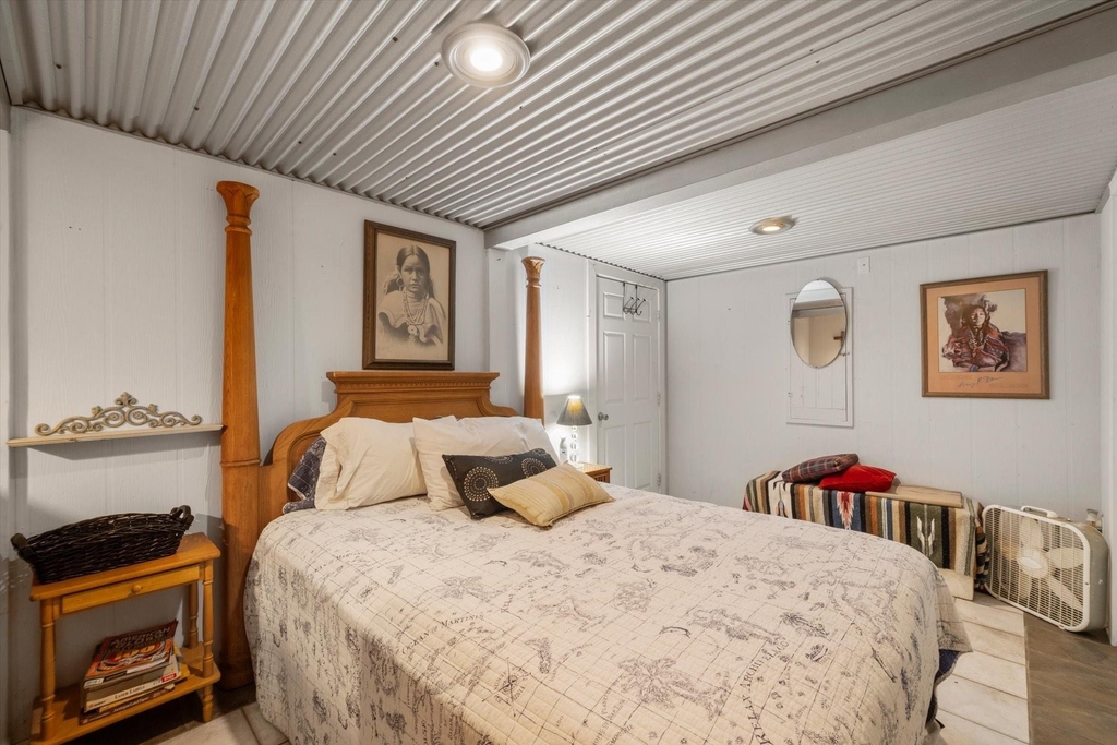 182 Bay Drive - Photo 4