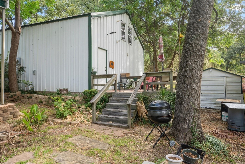 182 Bay Drive - Photo 0
