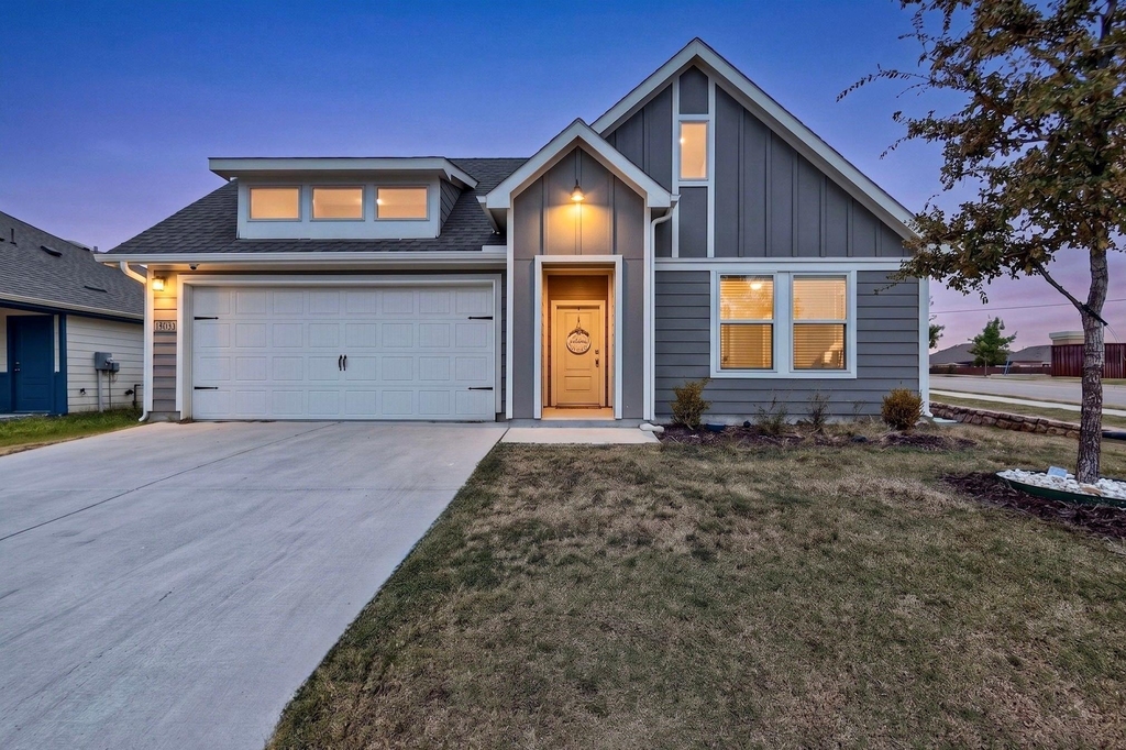 11129 Pond View Court - Photo 0