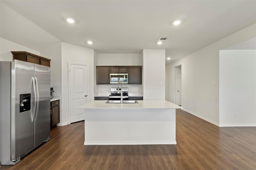 11129 Pond View Court - Photo 11