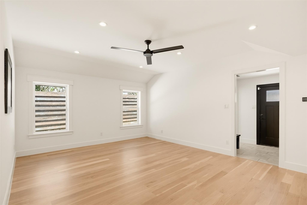 6331 Linden Lane - Photo 33