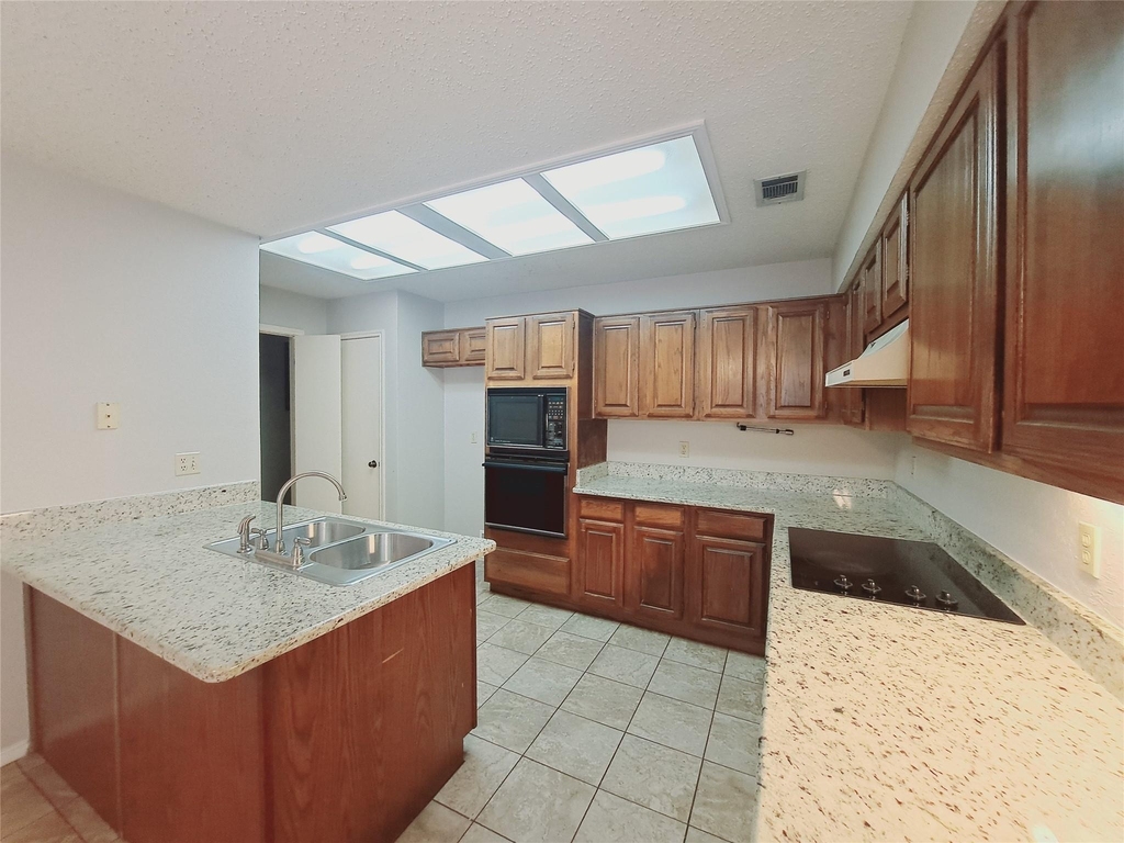 3917 Saint Christopher Lane - Photo 7