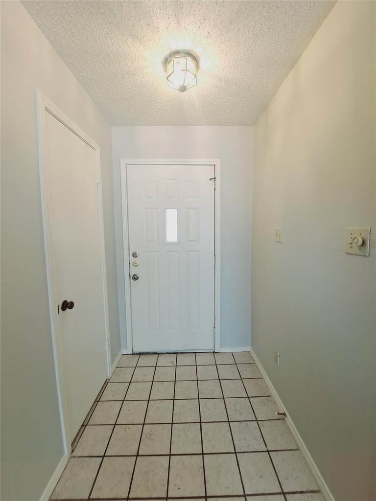 3917 Saint Christopher Lane - Photo 4