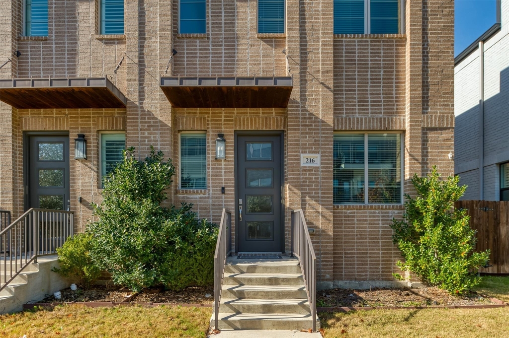 216 Wimberly Street - Photo 2