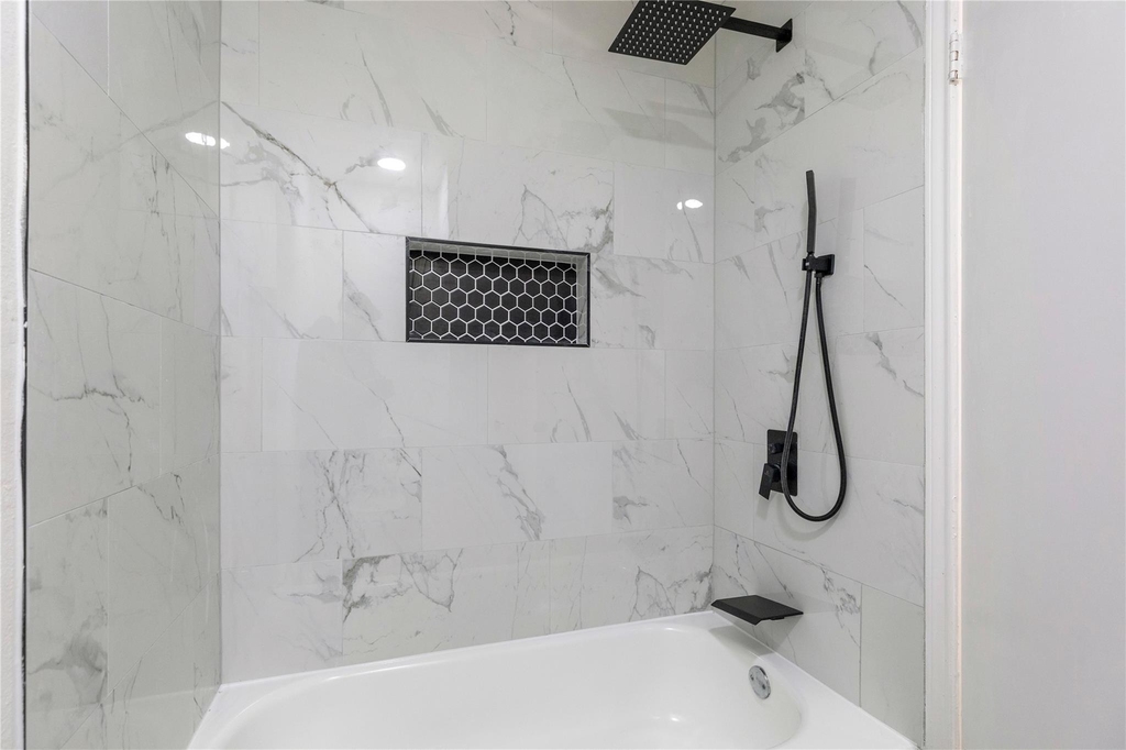2429 Chestnut Way - Photo 10