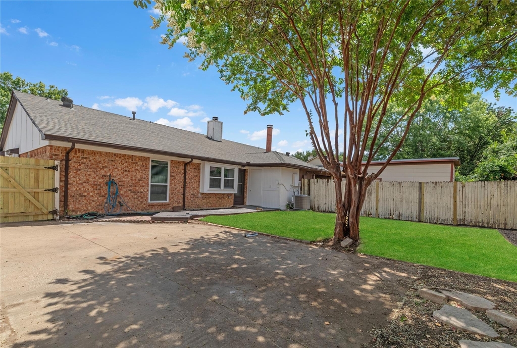 2429 Chestnut Way - Photo 14