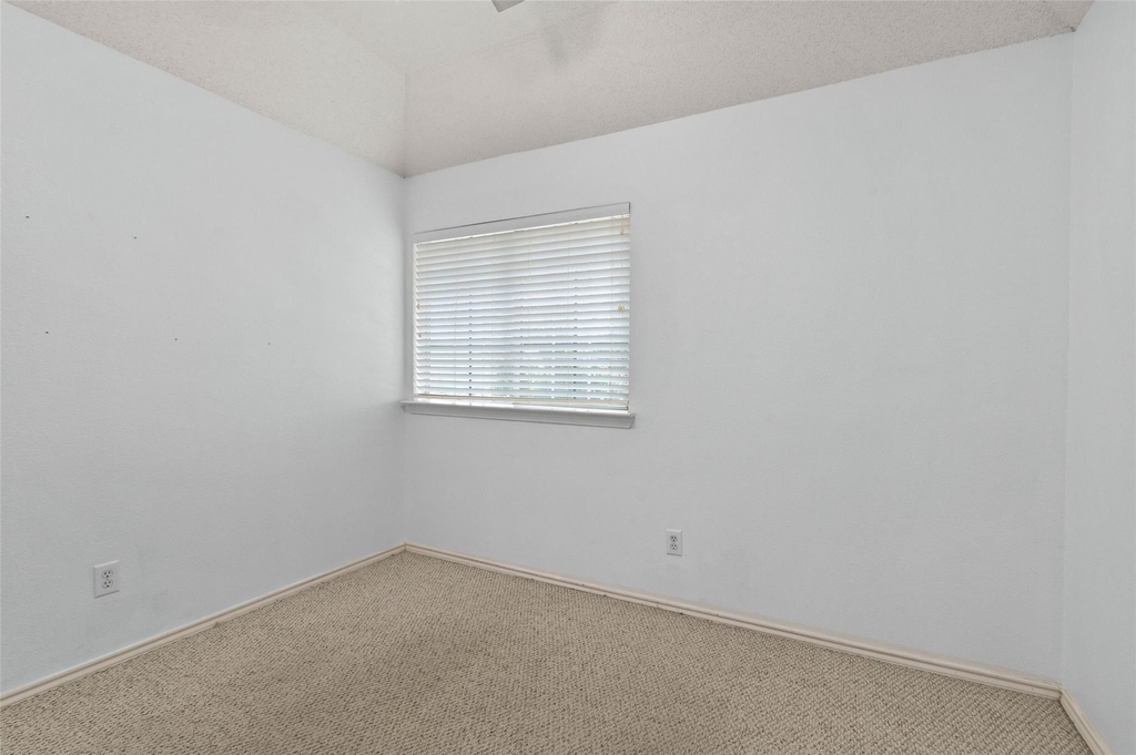 4100 Creekhollow Drive - Photo 14