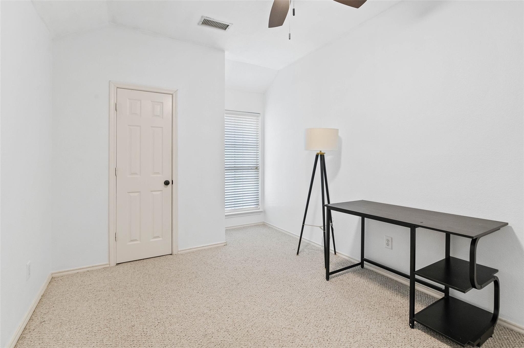 4100 Creekhollow Drive - Photo 17