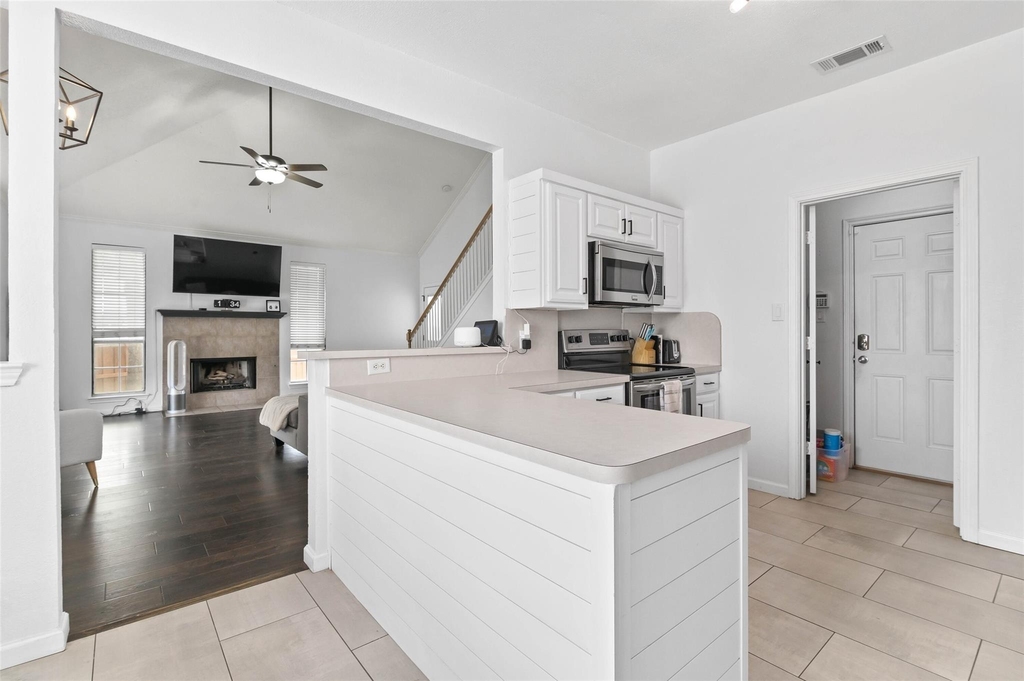 4100 Creekhollow Drive - Photo 5